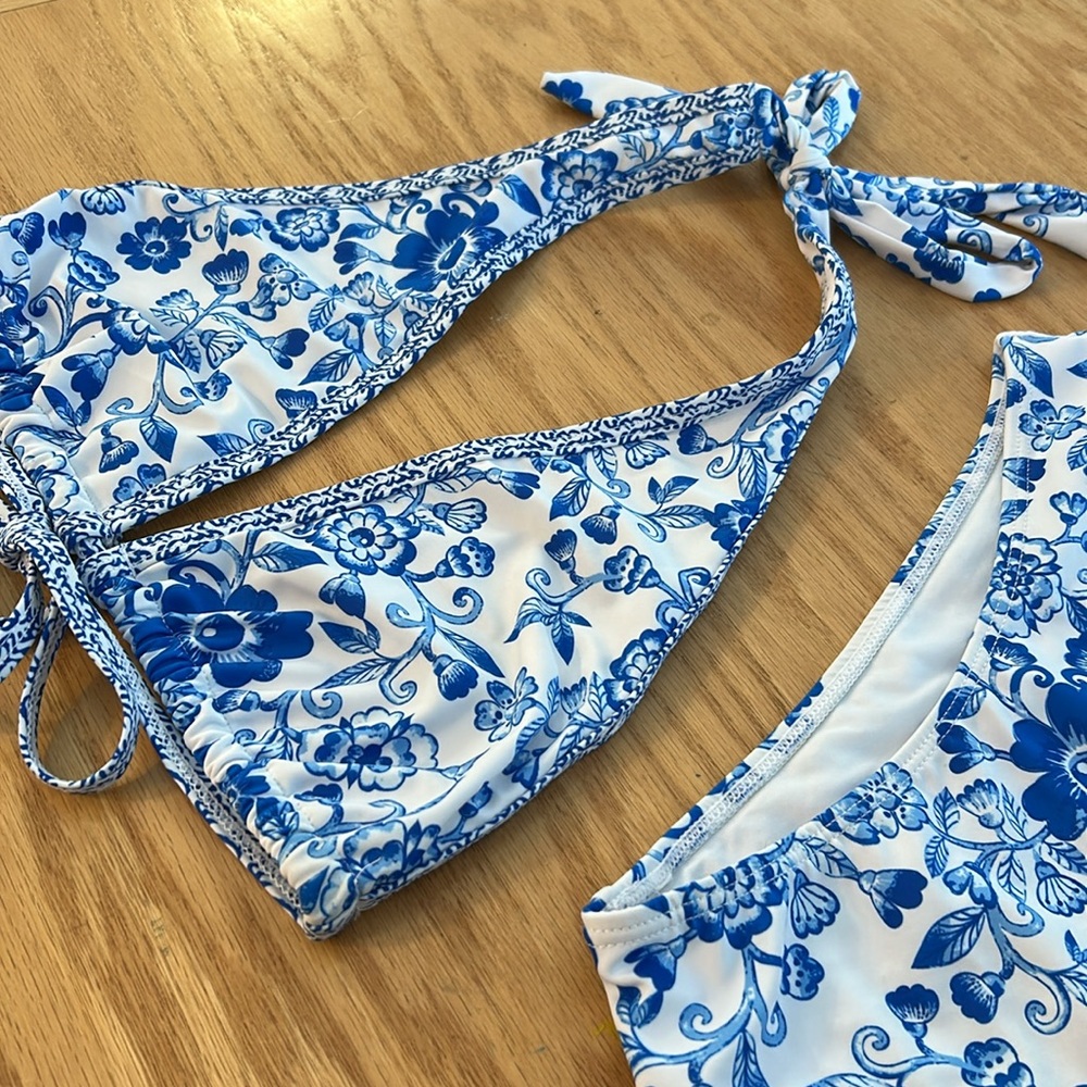 Floral print bikini S